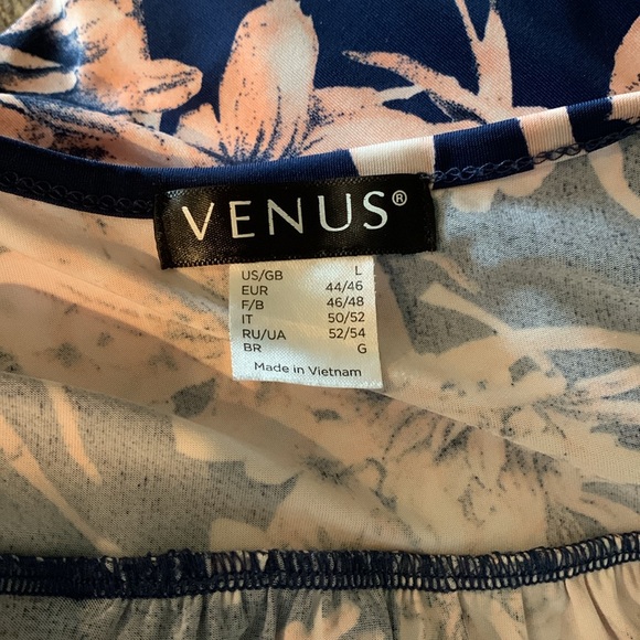 Venus- Floral Print Wrap Dress, SZ LG - Picture 6 of 7